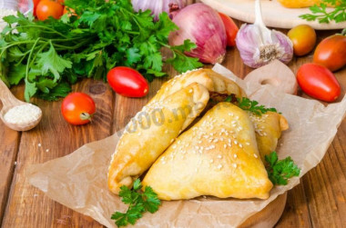 Samsa z kurczakiem z ciasta francuskiego przepis ze zdjęciami krok po kroku i wideo