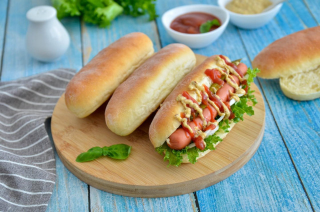 Domowe bułki do hot dogów przepis ze zdjęciami krok po kroku i wideo