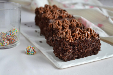 Czekoladowe ciastko biszkoptowe przepis ze zdjęciami krok po kroku i wideo
