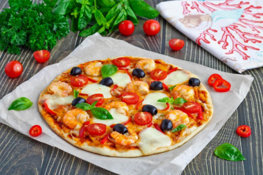 Domowa pizza z krewetkami i serem przepis ze zdjęciami krok po kroku i wideo