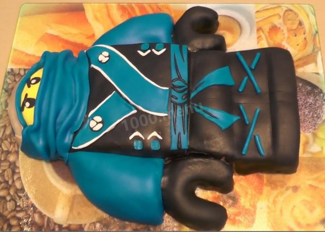 Tort Lego Ninjago z masy cukrowej przepis ze zdjęciami krok po kroku i wideo