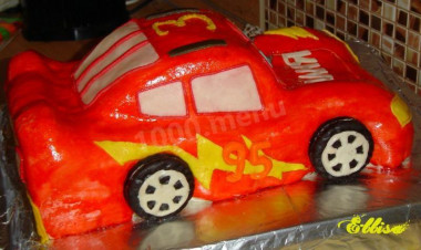 Tort „Zygzak McQueen” z masy cukrowej przepis ze zdjęciami krok po kroku