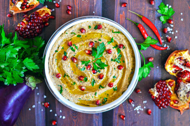 Baba ghanoush z bakłażanów przepis ze zdjęciami krok po kroku i wideo