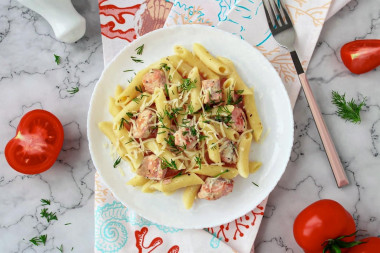 Pasta z łososiem w sosie śmietankowym przepis ze zdjęciami krok po kroku i wideo