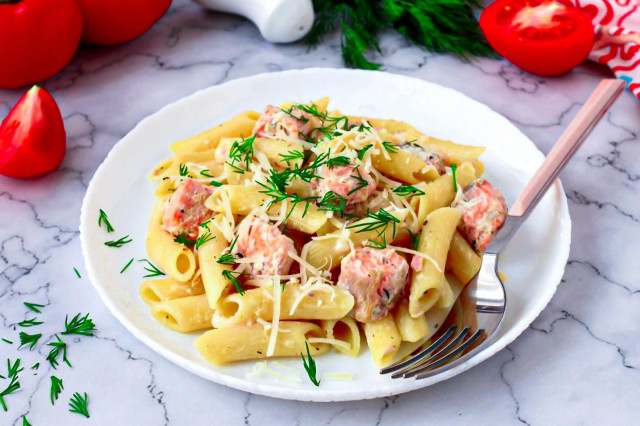 Pasta z łososiem w sosie śmietankowym przepis ze zdjęciami krok po kroku i wideo