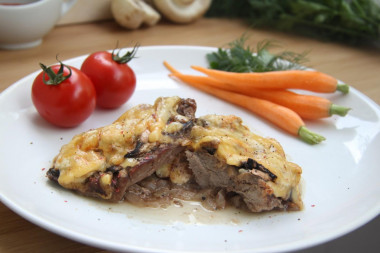 Filet wołowy po francusku z pieczarkami i ziemniakami przepis ze zdjęciami krok po kroku i wideo