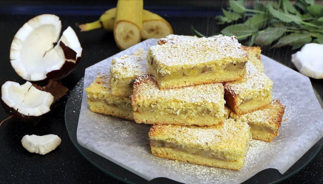 Ciastko „Banan” z wiórkami kokosowymi i wanilią przepis ze zdjęciami krok po kroku i wideo