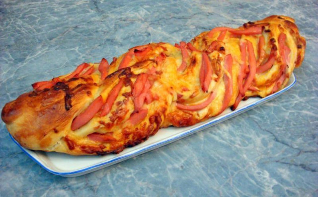 Nietypowa skręcana pizza przepis ze zdjęciami krok po kroku