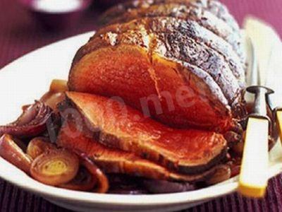 Klasyczny rostbef w sosie winnym przepis ze zdjęciami krok po kroku
