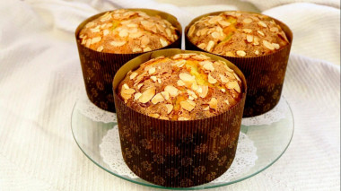 Włoska paska panettone z kandyzowanymi owocami i migdałową skórką przepis ze zdjęciami krok po kroku i wideo