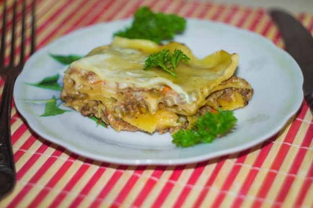Lasagne z mięsem mielonym w multicookerze przepis ze zdjęciami krok po kroku i wideo