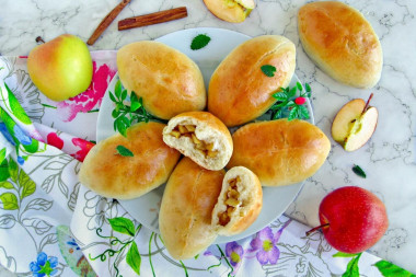 Puszyste pierożki drożdżowe na mleku przepis ze zdjęciami krok po kroku