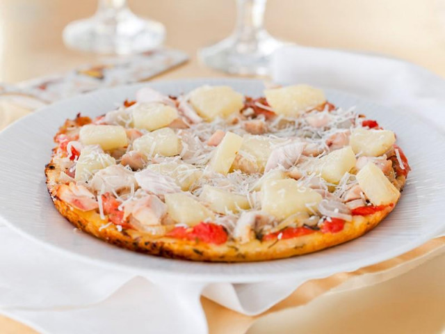 Szybka pizza z multicookera przepis ze zdjęciami krok po kroku