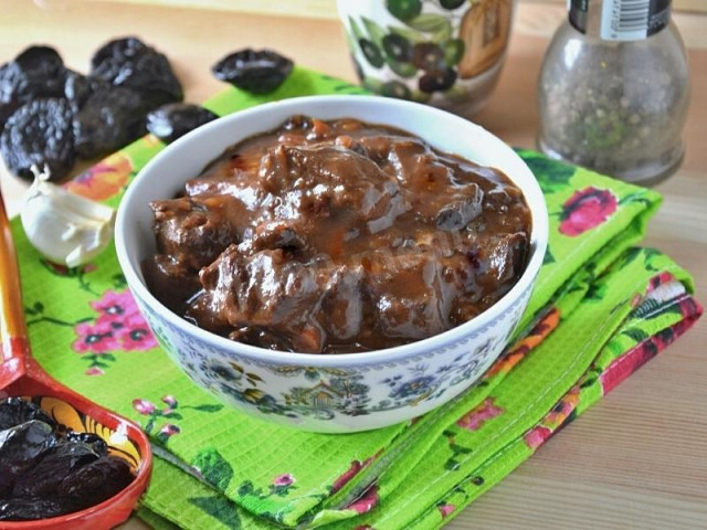 Mięso borsuka w multicookerze przepis ze zdjęciami krok po kroku