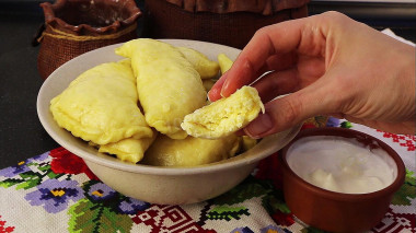 Waniliowe pierogi z twarogiem na parze przepis ze zdjęciami krok po kroku i wideo