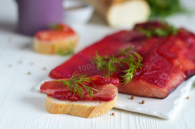 Gravlax z łososia z burakami przepis ze zdjęciami krok po kroku i wideo