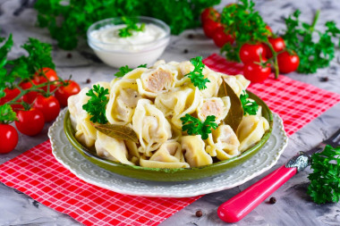 Pielmieni gotowane w multicookerze przepis ze zdjęciami krok po kroku i wideo