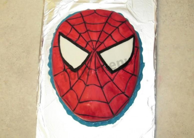 Tort „Spider-Man” przepis ze zdjęciami krok po kroku i wideo