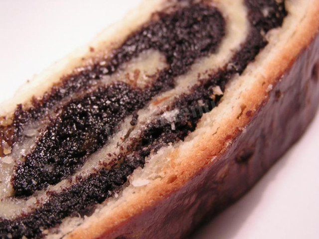Strudel „Makówka” przepis ze zdjęciami krok po kroku