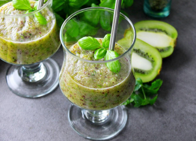 Smoothie z selera i jabłek w blenderze przepis ze zdjęciami krok po kroku i wideo