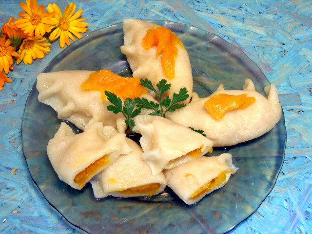 Pierogi z dynią przepis ze zdjęciami krok po kroku