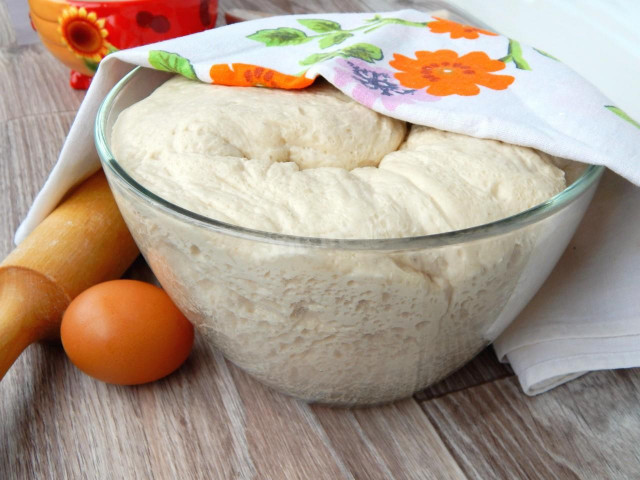 Ciasto drożdżowe jak puch na mleku przepis ze zdjęciami krok po kroku