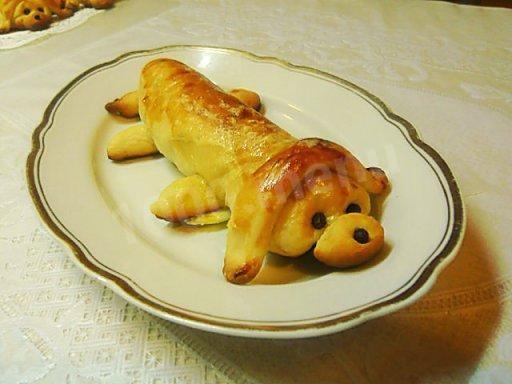Parówka w cieście drożdżowym „Piesek” przepis ze zdjęciami krok po kroku