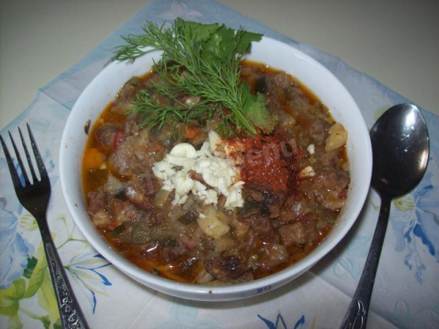 Makaron dungański czuzma-lagman przepis ze zdjęciami krok po kroku