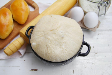 Ciasto na mleku w proszku na pierożki przepis ze zdjęciami krok po kroku i wideo