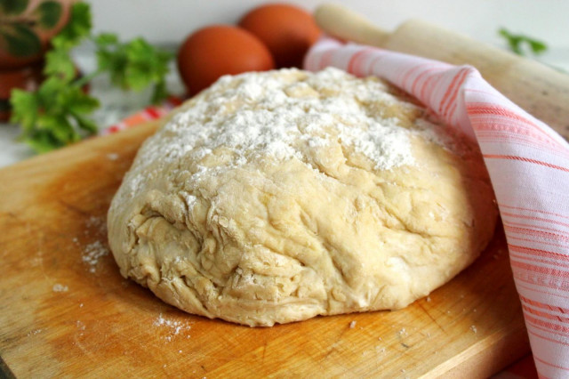 Ciasto na kurnik na margarynie i kefirze przepis ze zdjęciami krok po kroku
