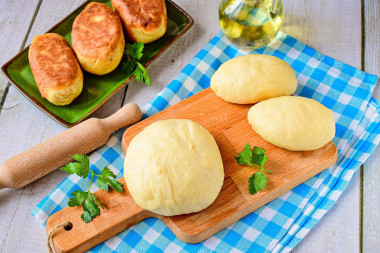 Ciasto na pierożki bez drożdży na wodzie przepis ze zdjęciami krok po kroku