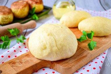 Ciasto na pierożki bez drożdży na wodzie przepis ze zdjęciami krok po kroku
