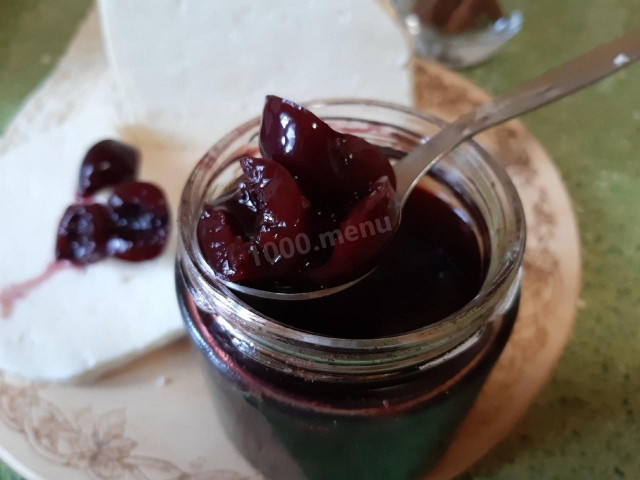 Czereśnie w sosie balsamicznym z miodem przepis ze zdjęciami krok po kroku