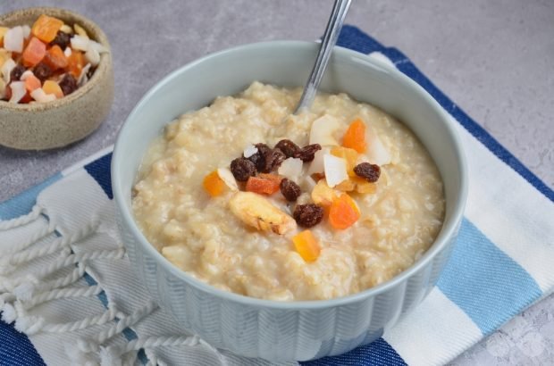 Owsianka na wodzie-prosty i pyszny przepis ze zdjęciem (krok po kroku)