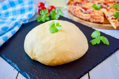Ciasto na pizzę na kefirze bez drożdży przepis ze zdjęciami krok po kroku i wideo
