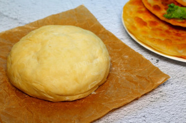 Chrupiące ciasto na czebureki na kefirze przepis ze zdjęciami krok po kroku