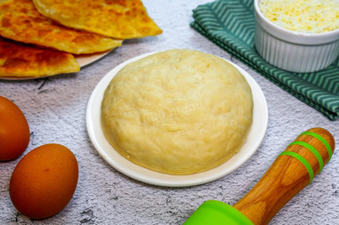 Chrupiące ciasto na czebureki na kefirze przepis ze zdjęciami krok po kroku