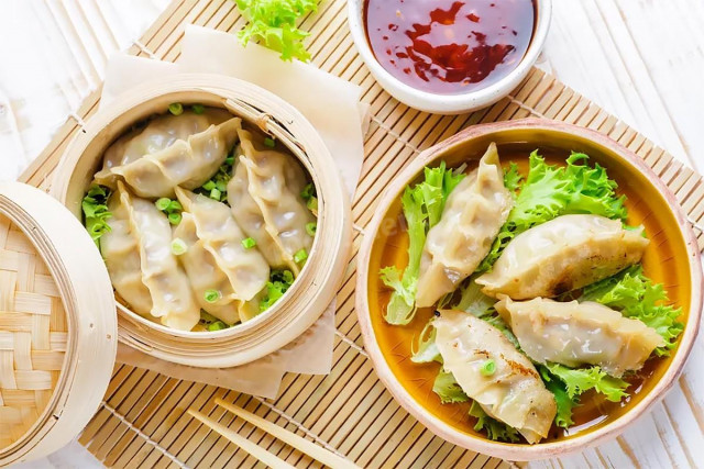 Koreańskie pierożki dumplingi przepis ze zdjęciami krok po kroku