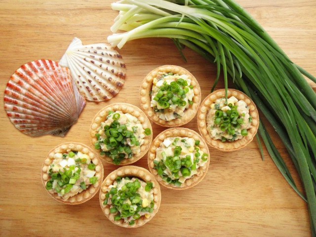 Tartaletki z nadzieniem z wątróbki z dorsza przepis ze zdjęciami krok po kroku