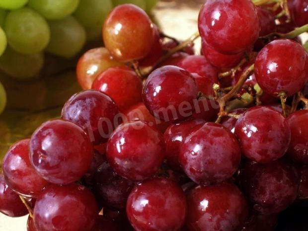 Domowe wino z czerwonych winogron przepis ze zdjęciami krok po kroku