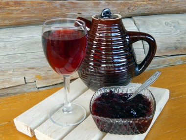 Wino ze starej konfitury przepis ze zdjęciami krok po kroku