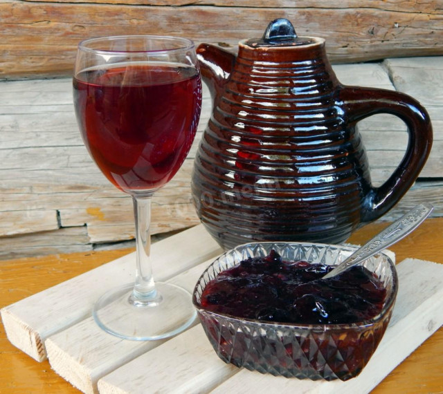 Wino ze starej konfitury przepis ze zdjęciami krok po kroku