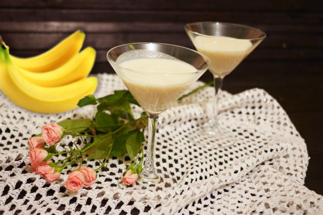 Domowy likier bananowy przepis ze zdjęciami krok po kroku