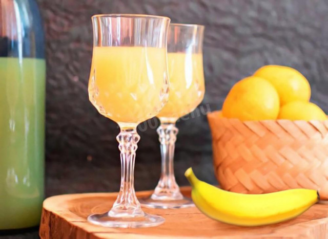 Wino z pomarańczy i bananów przepis ze zdjęciami krok po kroku