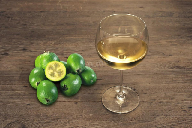 Wino z feijoa przepis ze zdjęciami krok po kroku