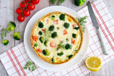 Quiche z łososiem i brokułami przepis ze zdjęciami krok po kroku
