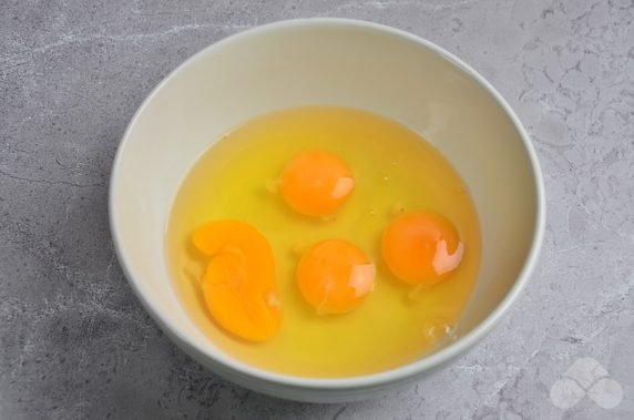 Klasyczny francuski omlet: zdjęcie przygotowania przepisu, krok 1