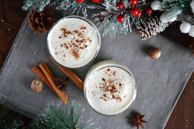 Napój eggnog przepis ze zdjęciami krok po kroku i wideo