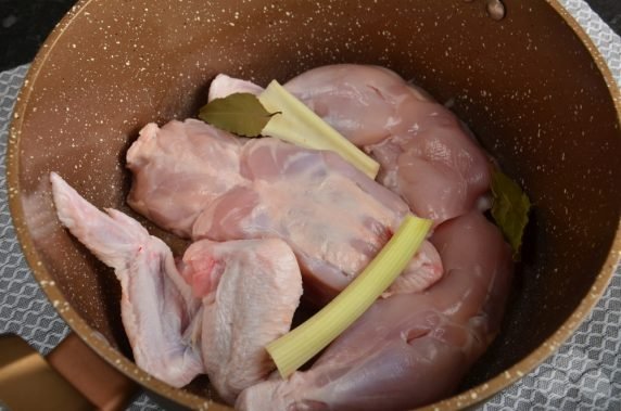 Barszcz na kurczaku z fasolą: zdjęcie przygotowania przepisu, krok 1