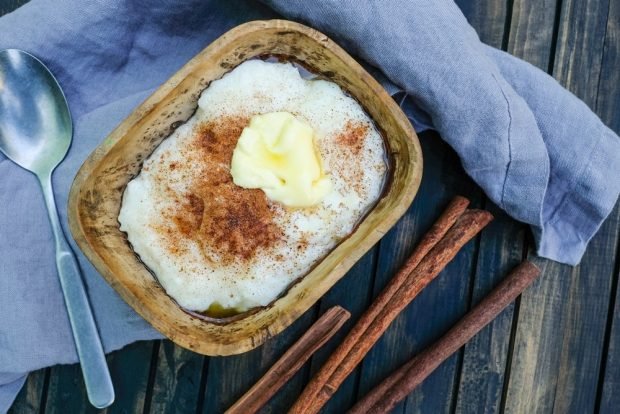 Owsianka ryżowa z masłem w piekarniku